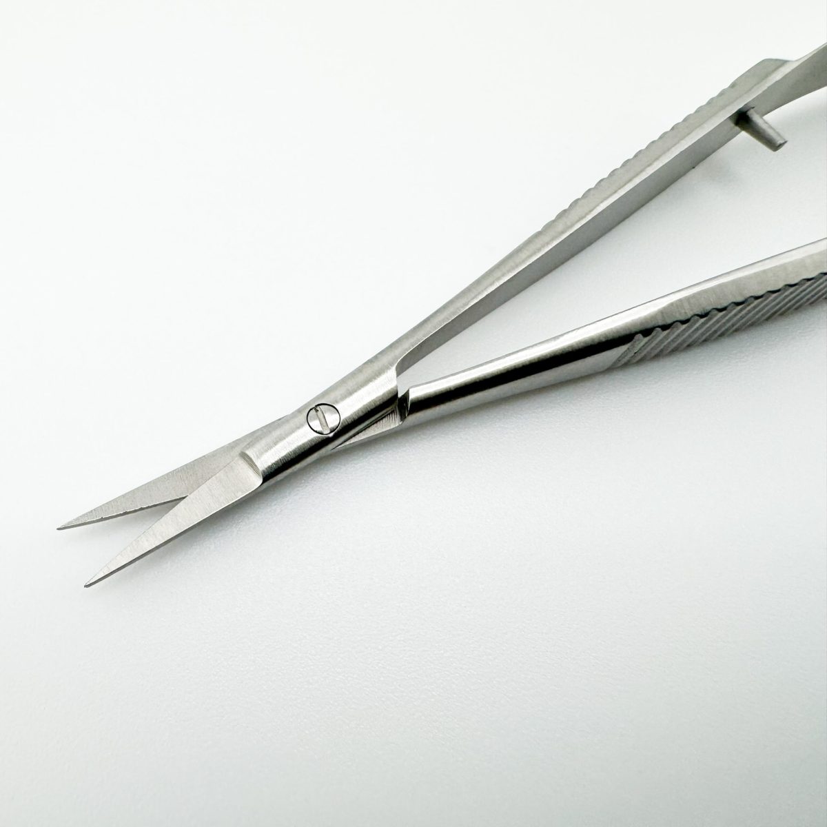 Micro Scissors with Straight Fine Tip