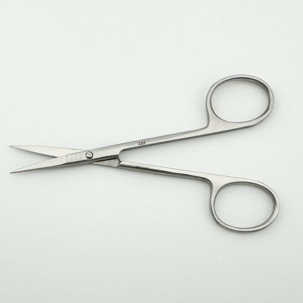 EasyCut Scissors with Straight Fine Tip