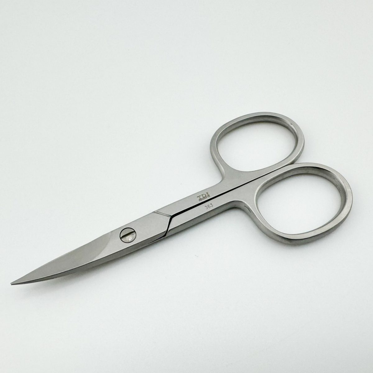 High Precision Scissors with Curved Round Tip