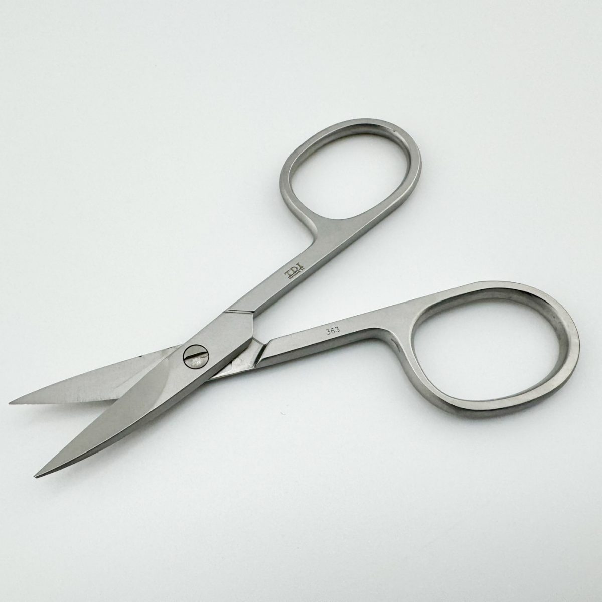 High Precision Scissors with Curved Round Tip