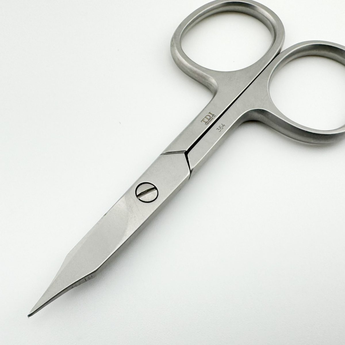 High Precision Scissors with Curved Pointed Tip