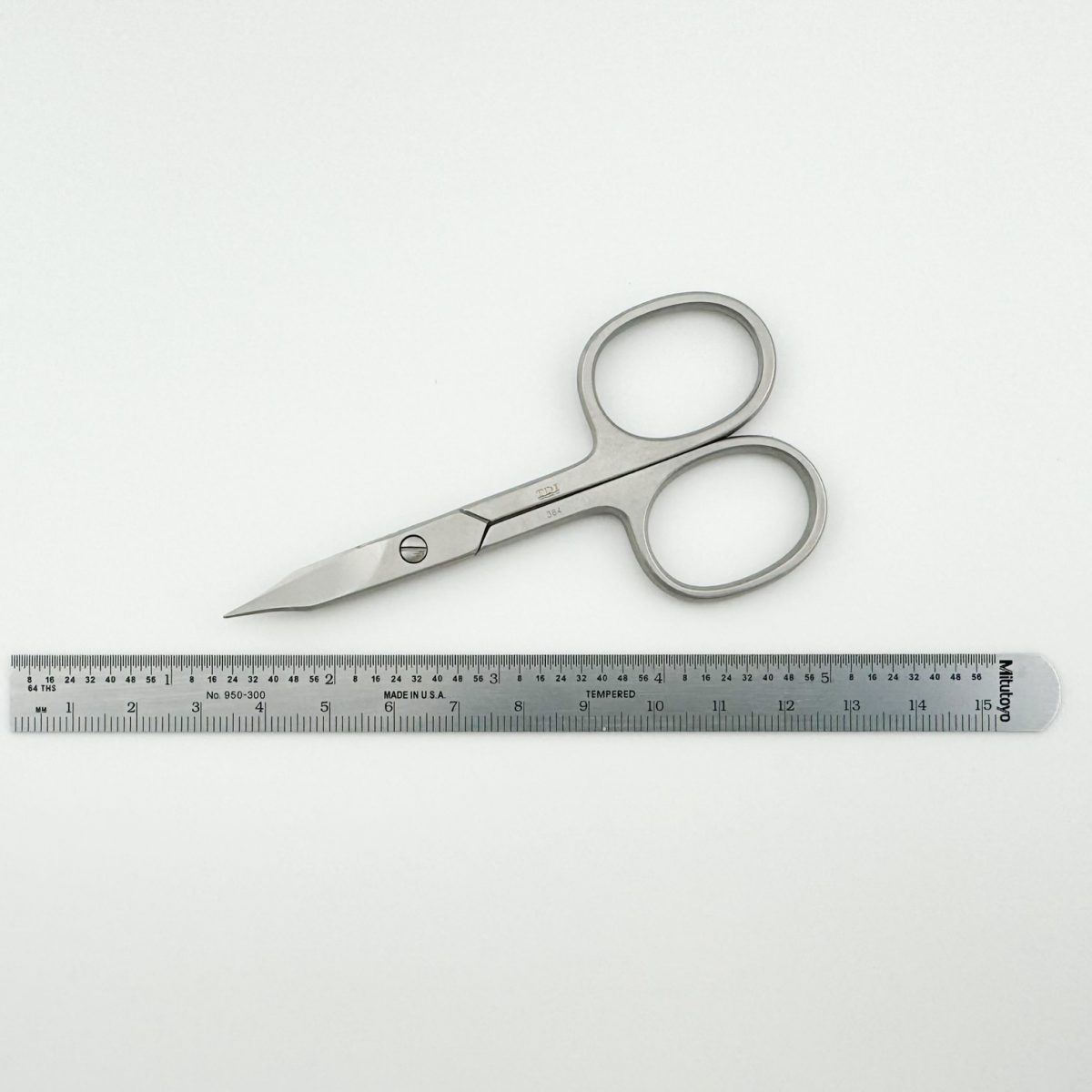 High Precision Scissors with Curved Pointed Tip