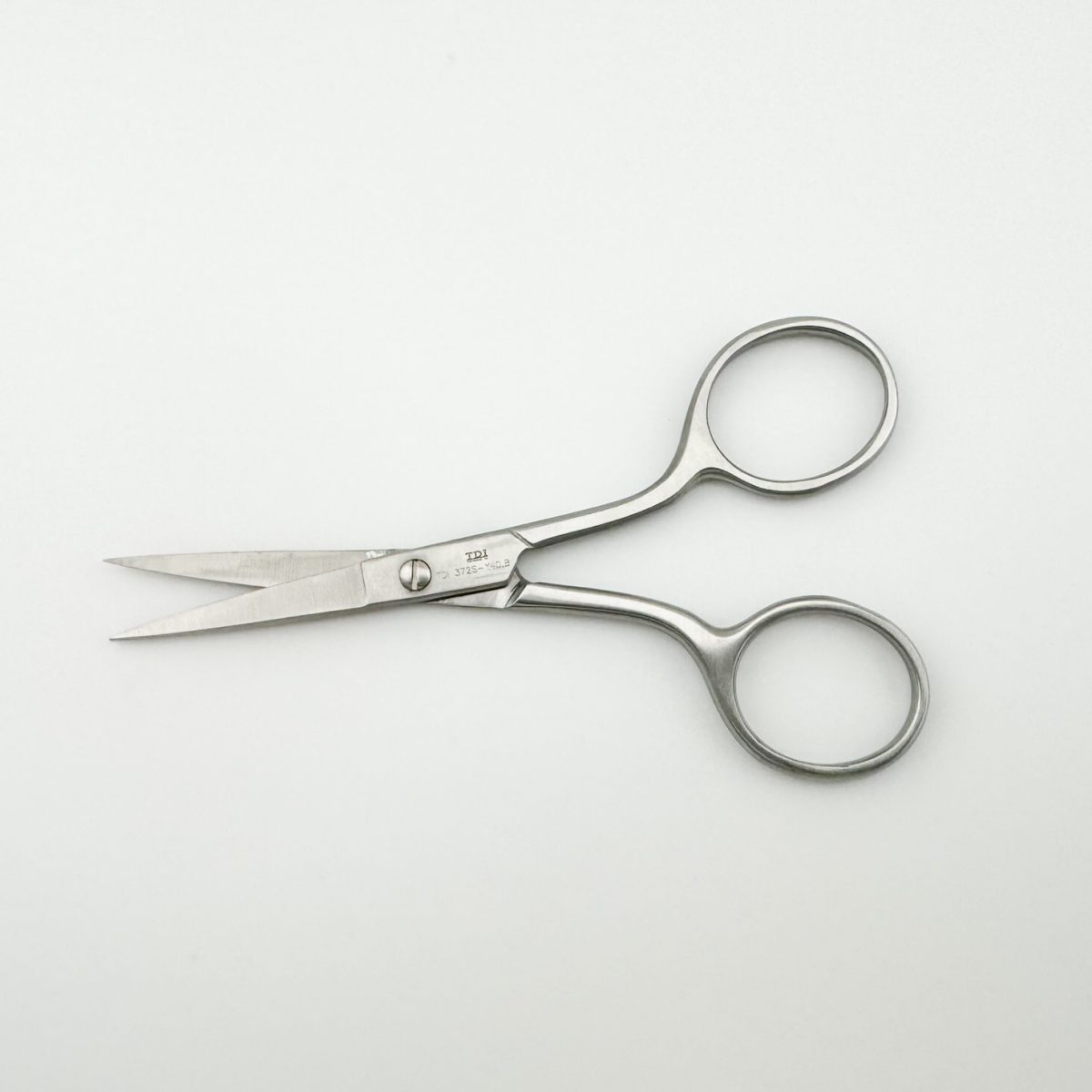 TDI 372-Y40B-SS-4 EasyCut Scissors with Straight Fine Tip