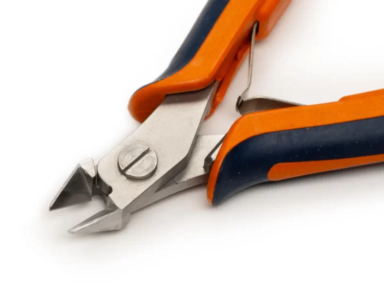 Small taper flush cutters close up