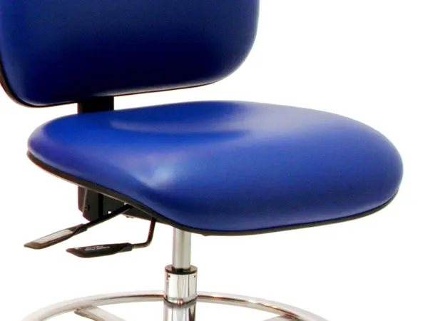 Seat w/Waterfall Edge 19"W x 18"D